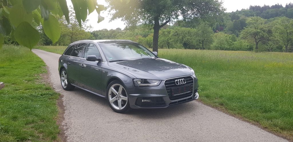 Audi A4 129.144 km 11.000 &euro; Karlsruhe 76133