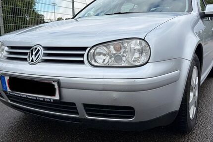 VW Golf 64.000 km 5.500 &euro; Lahr 77933