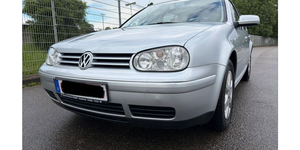 VW Golf 64.000 km 5.500 &euro; Lahr 77933