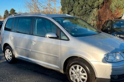VW Touran 262.000 km 3.990 &euro; Berlin 13127