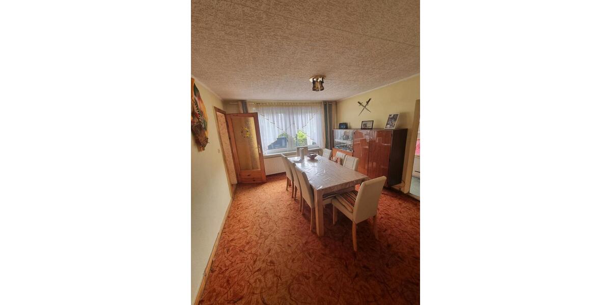 Haus im Bungalowstil mit großem Grundstück zu verkaufen 4 zimmer