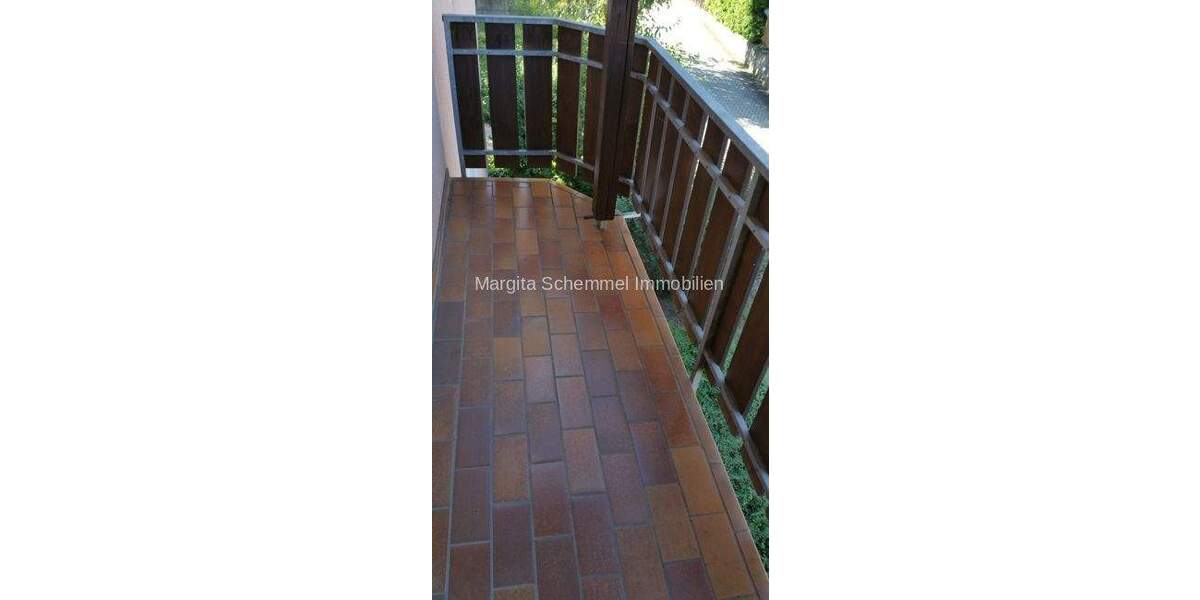 Etagenwohnung Georgensgmünd - 4 Zimmer, 96 m&sup2;, 285.000&euro; | Angebot:25727171