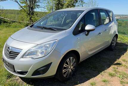 Opel Meriva 253.000 km 1.200 &euro; Bildstock 66299