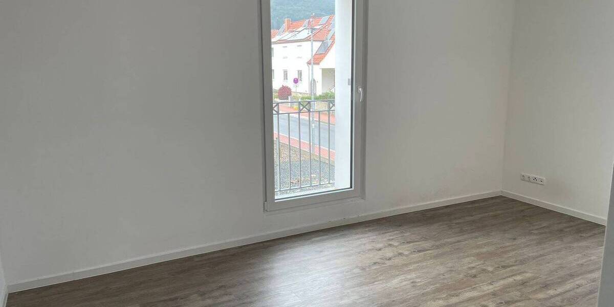 Etagenwohnung Springe - 2 Zimmer, 70 m&sup2;, 735&euro; | Angebot:26433849