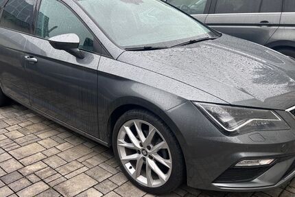 Seat Leon 99.000 km 12.499 &euro; Burgstädt 09217