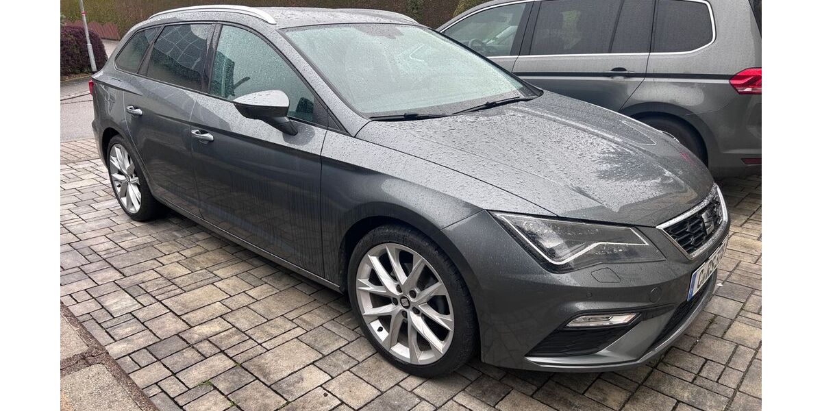 Seat Leon 99.000 km 12.499 &euro; Burgstädt 09217