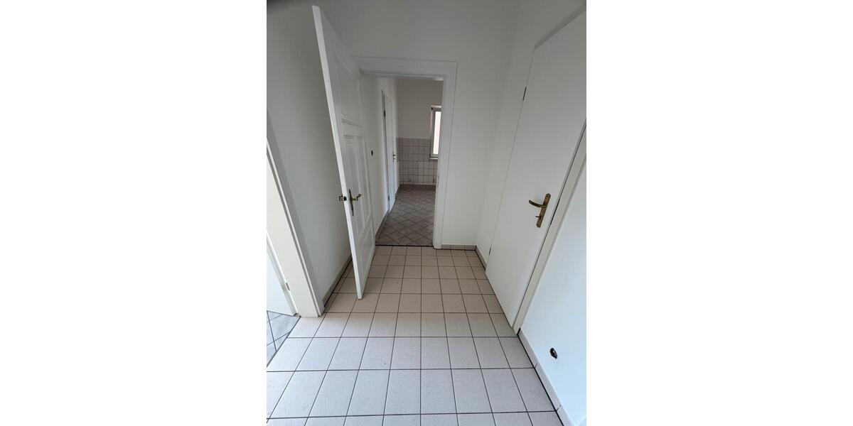 Etagenwohnung Güstrow - 1.5 Zimmer, 41 m&sup2;, 308&euro; | Angebot:25432964