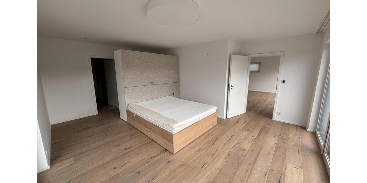 Einfamilienhaus Remshalden - 7 Zimmer, 211 m&sup2;, 3.000&euro; | Angebot:24808098