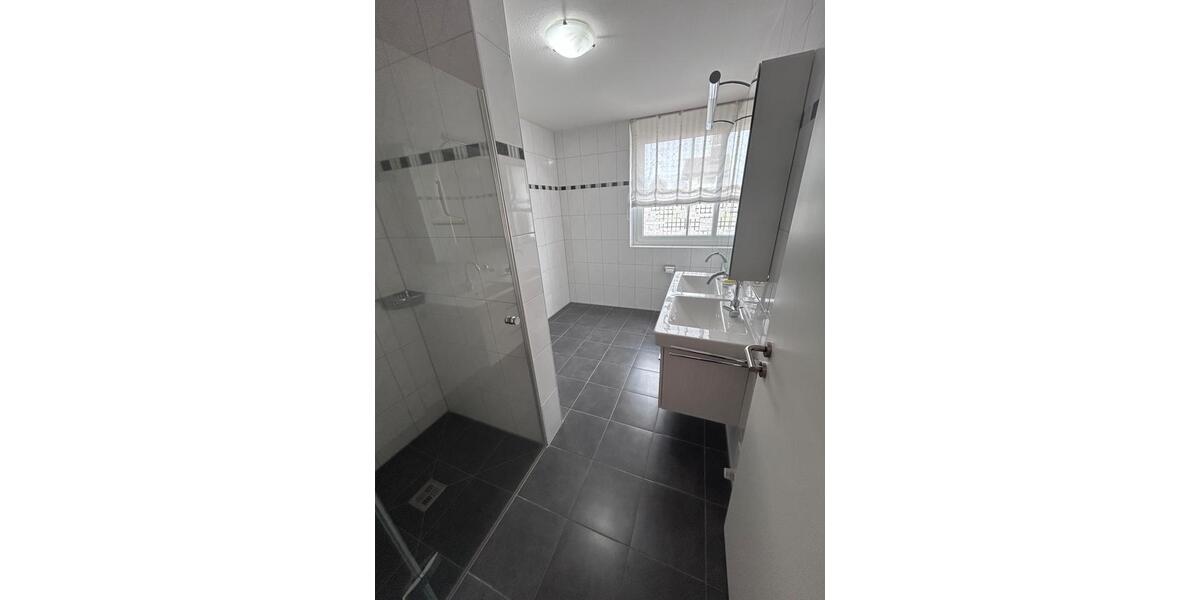 Etagenwohnung Sonthofen - 3 Zimmer, 77 m&sup2;, 450.000&euro; | Angebot:27045114