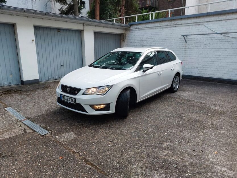 Seat Leon 200.000 km 8.499 € Köln 50668