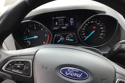 Ford Kuga 132.500 km 15.900 &euro; Flensburg 24939