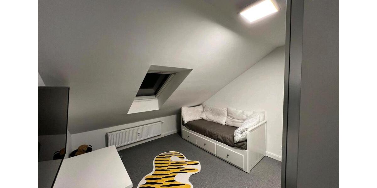 Dachgeschoßwohnung Stutensee - 3 Zimmer, 84 m&sup2;, 278.000&euro; | Angebot:24518069