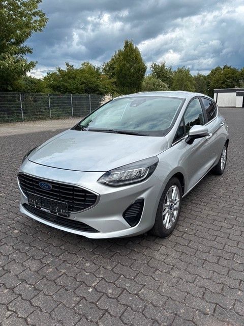 Ford Fiesta 18.153 km 18.500 € Urmitz 56220
