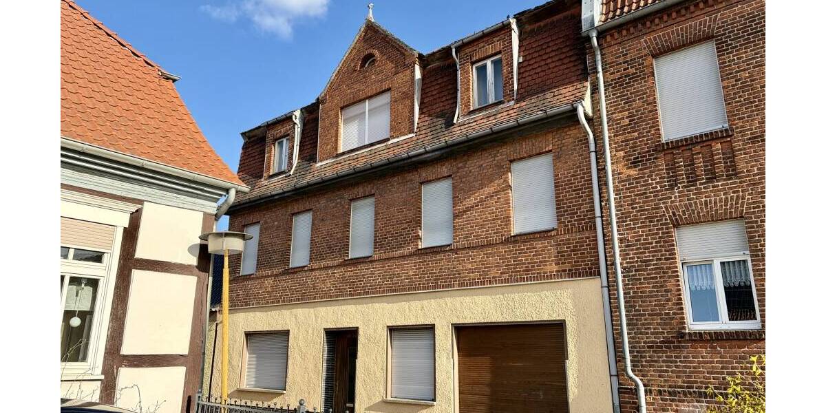 Einfamilienhaus Salzwedel - 9 Zimmer, 151 m&sup2;, 139.000&euro; | Angebot:25987010