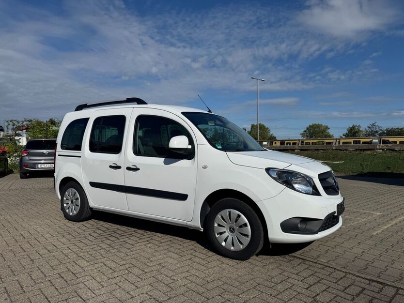 Mercedes-Benz Citan 121.635 km 13.000 € Berlin 12099
