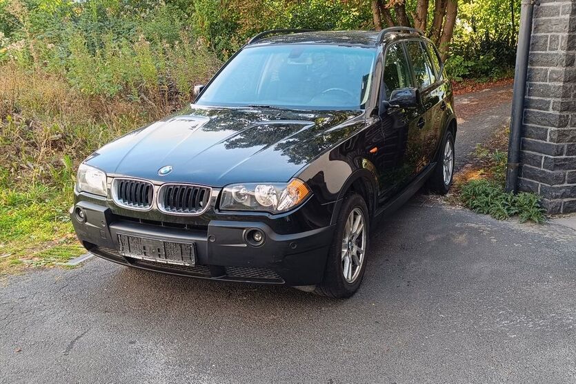 BMW X3 249.774 km 2.400 € Angelburg 35719