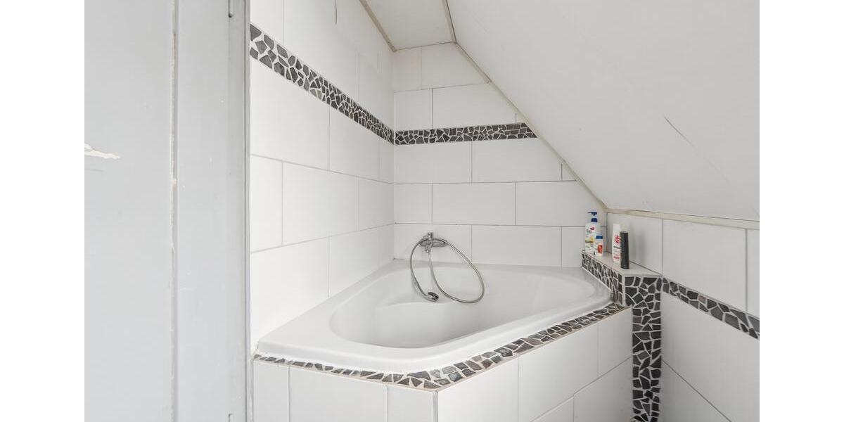 Einfamilienhaus Marktheidenfeld - 6.5 Zimmer, 160 m&sup2;, 380.000&euro; | Angebot:27093169
