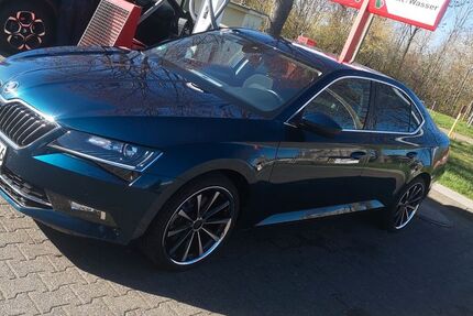 Skoda Superb 86.000 km 17.550 &euro; Leipzig 04205