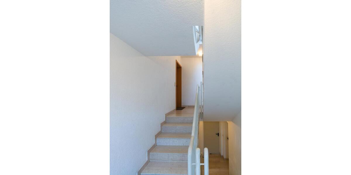 Hochparterre Saarbrücken West - 3 Zimmer, 75 m&sup2;, 179.000&euro; | Angebot:27003124