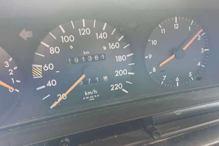 Mercedes-Benz 190 191.000 km 2.500 &euro; siefersheim 55599