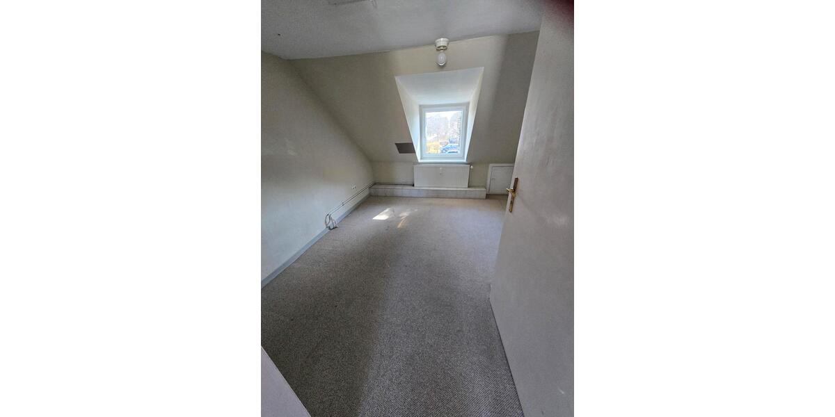 Etagenwohnung Neumünster Brachenfeld/Ruthenberg - 4.5 Zimmer, 91 m&sup2;, 140.000&euro; | Angebot:26262600
