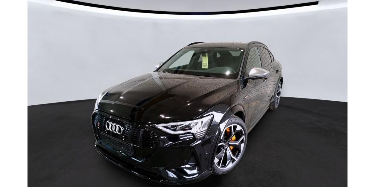 Audi e-tron 45.693 km 39.990 &euro; Hamburg 22047