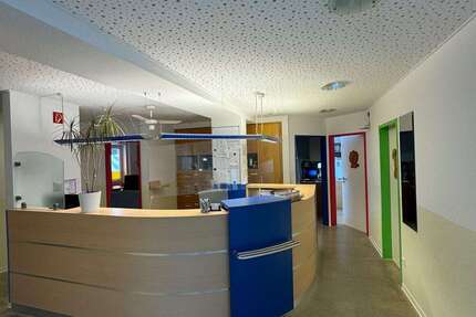 Büro in Siegen 1.262 € 150 m² zimmer