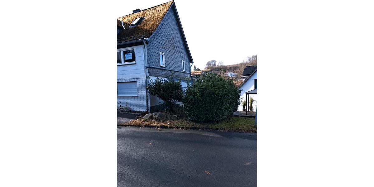 Einfamilienhaus Freudenberg - 6 Zimmer, 130 m&sup2;, 158.000&euro; | Angebot:26133240