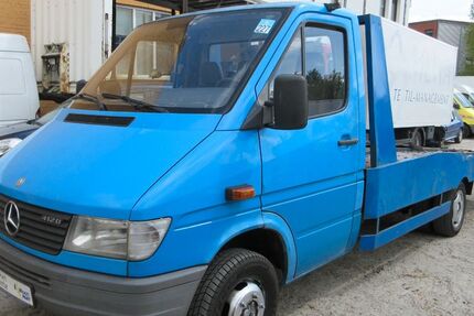 Mercedes-Benz Sprinter 392.568 km 5.300 € Hamburg 20537