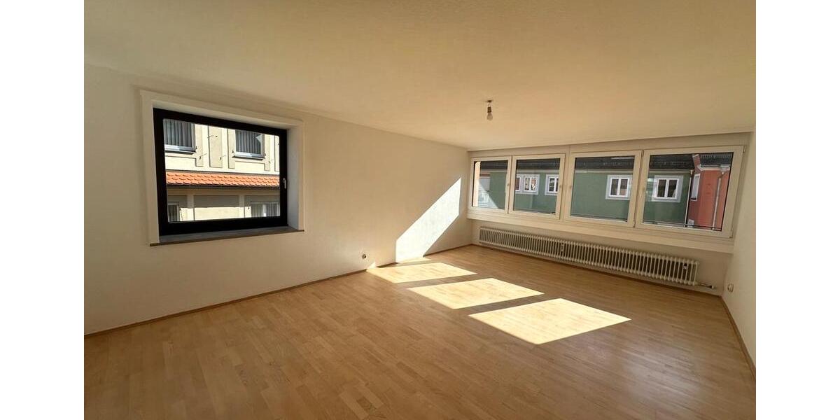 Etagenwohnung Ellwangen (Jagst) - 4 Zimmer, 107 m&sup2;, 1.050&euro; | Angebot:26255023