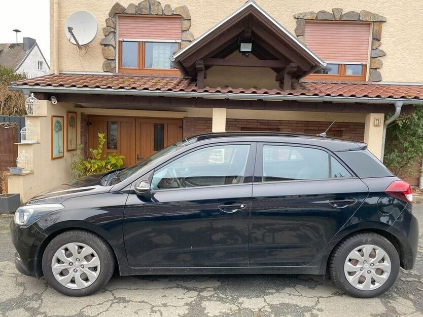 i20