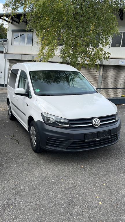 VW Caddy 110.671 km 13.500 € Reichshof 51580