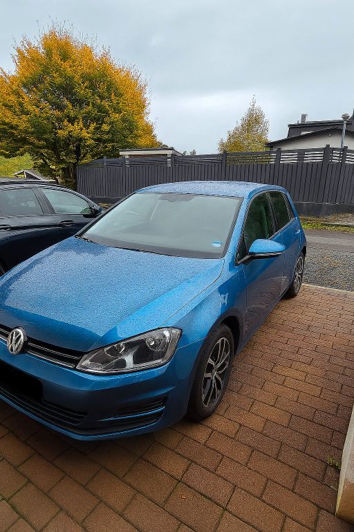 VW Golf 93.987 km 12.400 € Gründau 63584