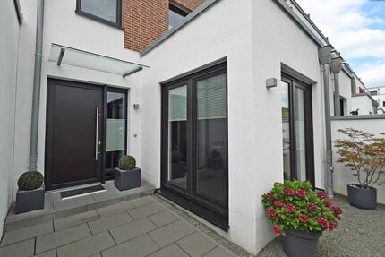 Simply Perfect :) Exklusiv ausgestattetes Townhouse mit Garten & Carport in Kettwig