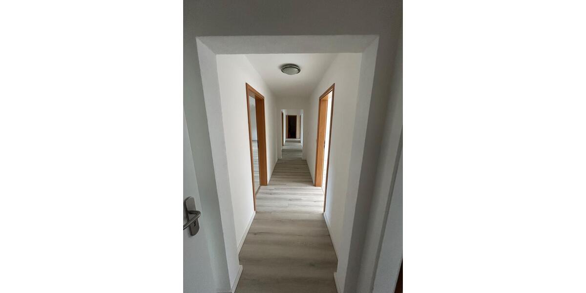 Dachgeschoßwohnung Prüm - 5 Zimmer, 85 m&sup2;, 850&euro; | Angebot:26234485