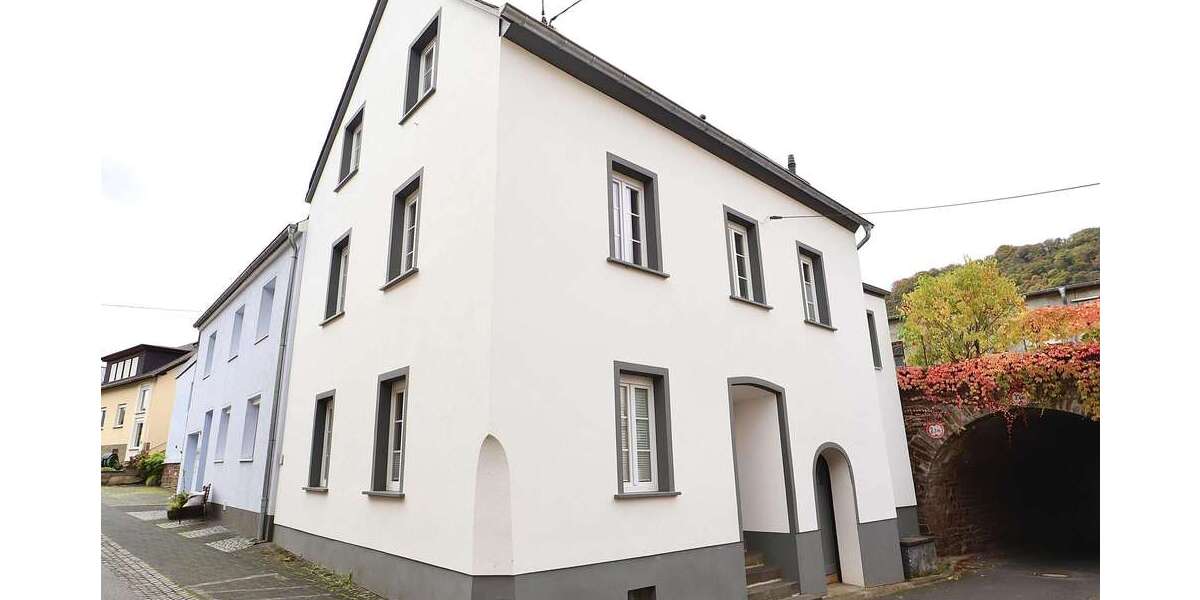 Einfamilienhaus Bruttig-Fankel Fankel - 9 Zimmer, 158 m&sup2;, 245.000&euro; | Angebot:25198872