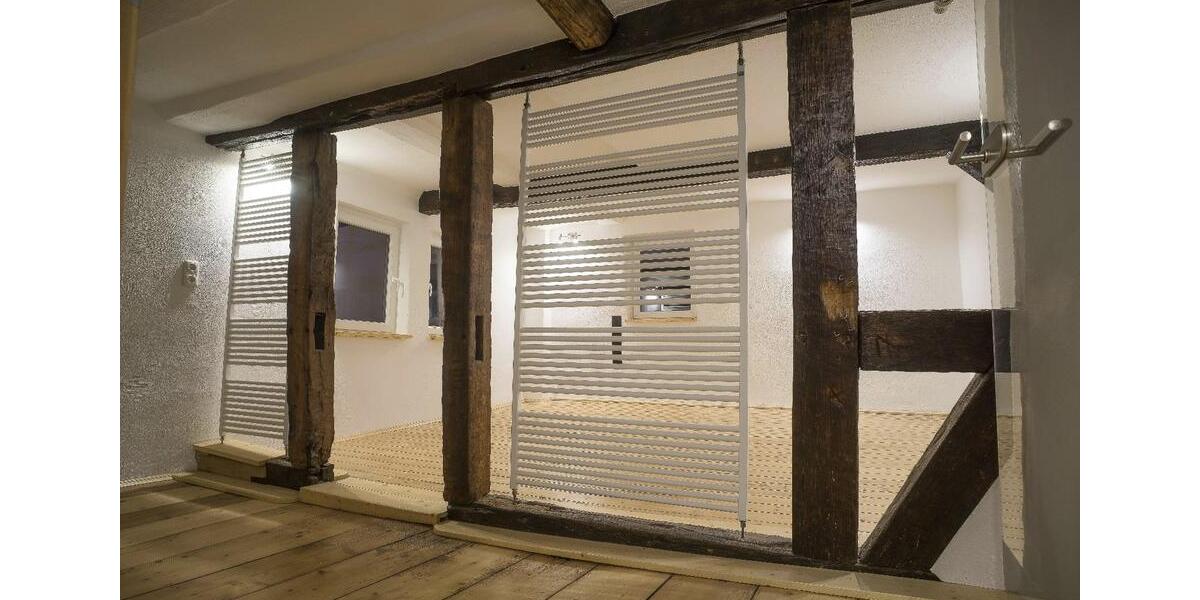 Einfamilienhaus Melsungen - 2 Zimmer, 95 m&sup2;, 900&euro; | Angebot:25943188