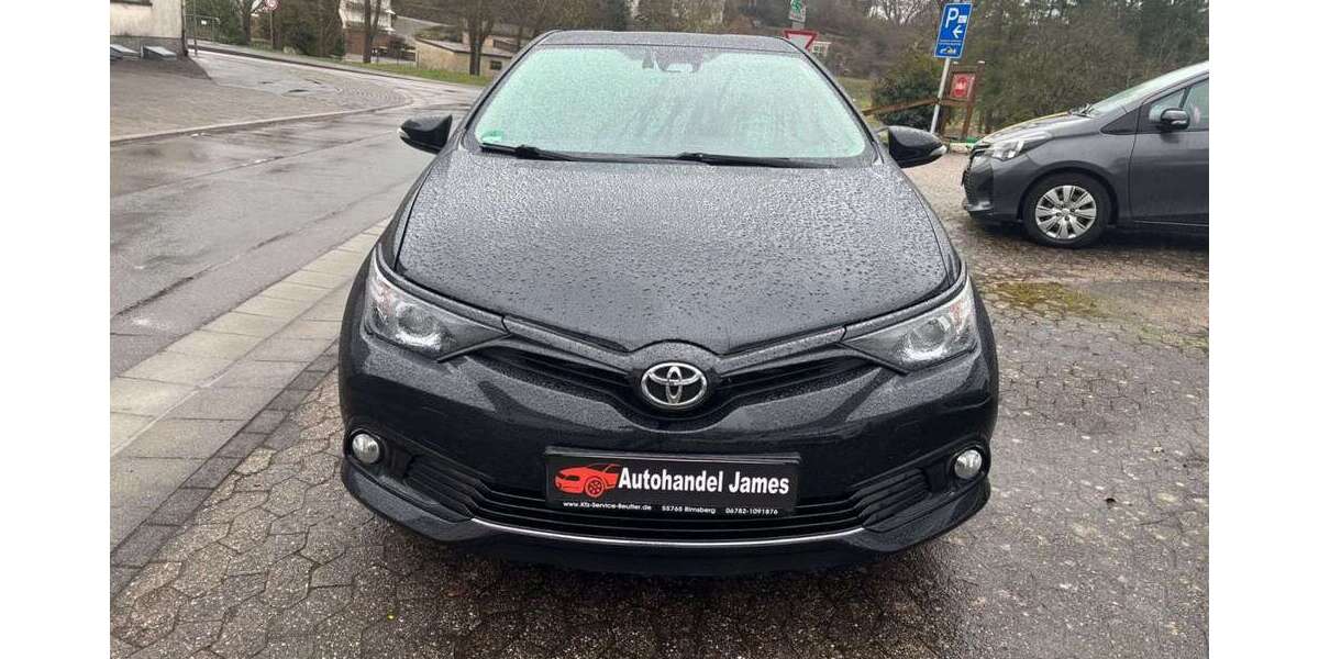 Toyota Auris 58.000 km 13.490 &euro; Nohfelden O.t. Wolfersweiler 66625