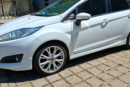 Ford Fiesta 130.000 km 4.859 &euro; Neckarsulm 74172