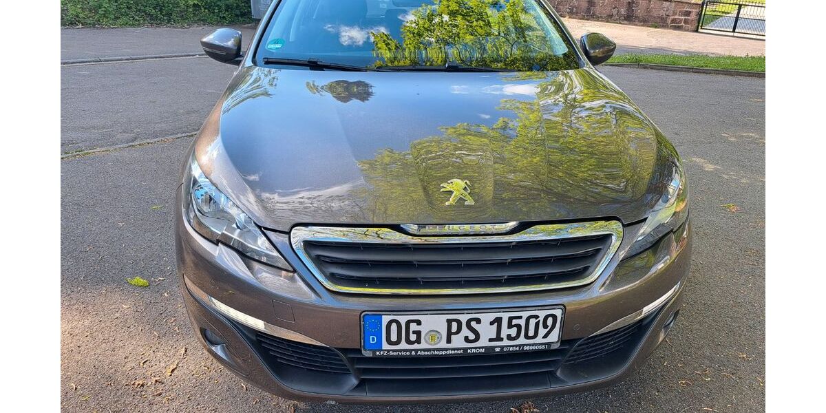 Peugeot 308 149.500 km 4.990 &euro; Oberkirch 77704