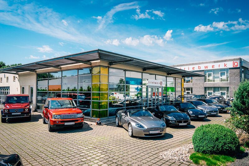 Aston Martin DBX 9.000 km 129.941 &euro; Duisburg 47228