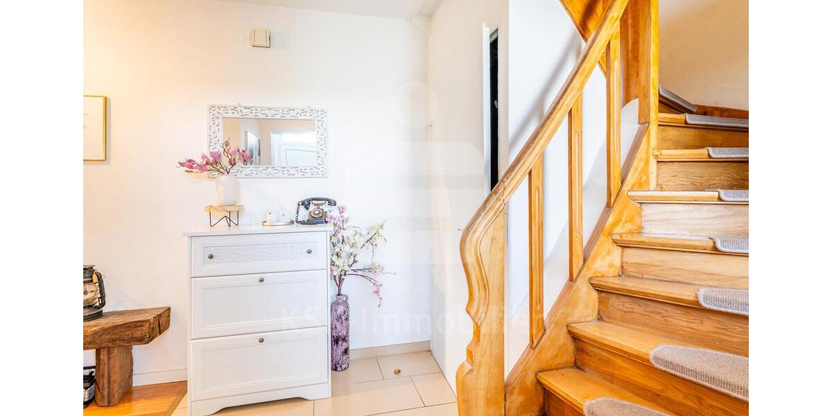Einfamilienhaus Königswinter - 5 Zimmer, 120 m&sup2;, 1.300&euro; | Angebot:26091757