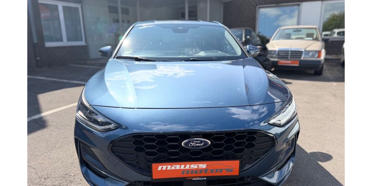 Ford Focus 93.200 km 15.880 &euro; Düsseldorf 40549