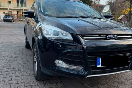 Ford Kuga 126.000 km 10.900 &euro; Bad Homburg 61350