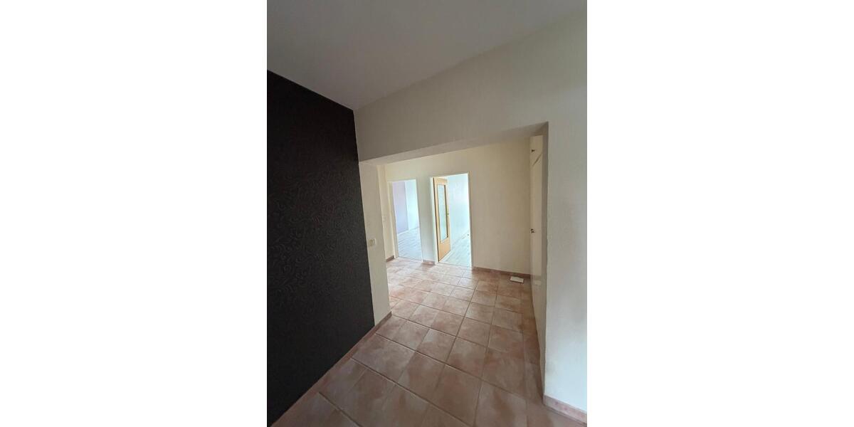 Etagenwohnung Bochum Bochum-Südwest - 4 Zimmer, 91 m&sup2;, 670&euro; | Angebot:24992522