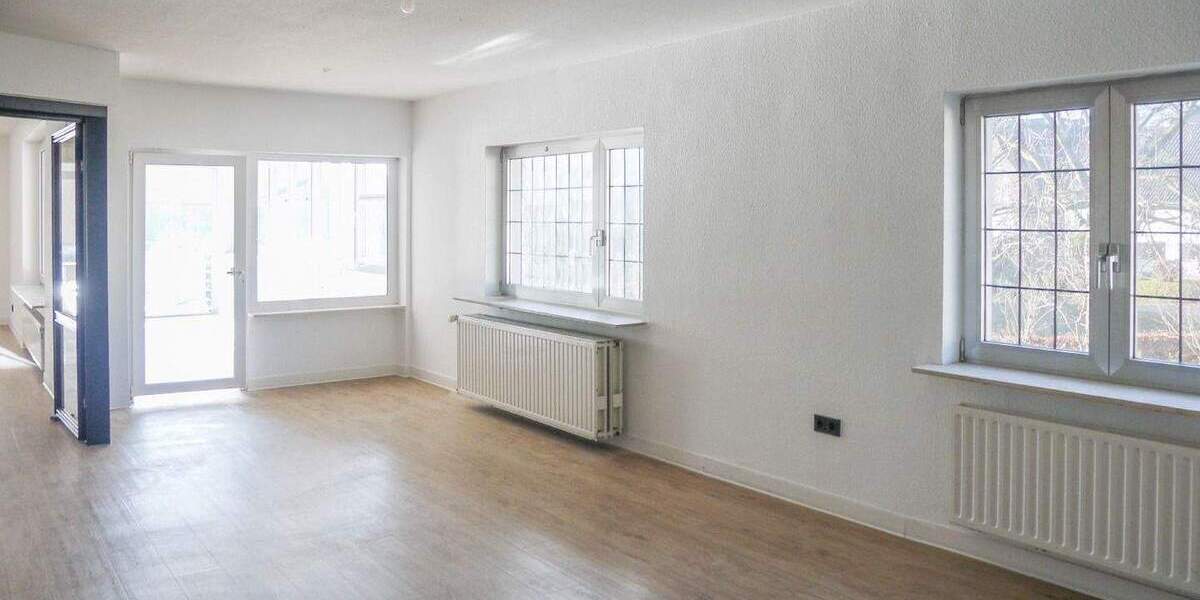 Etagenwohnung Engelskirchen Schnellenbach - 5 Zimmer, 200 m&sup2;, 1.850&euro; | Angebot:26656736
