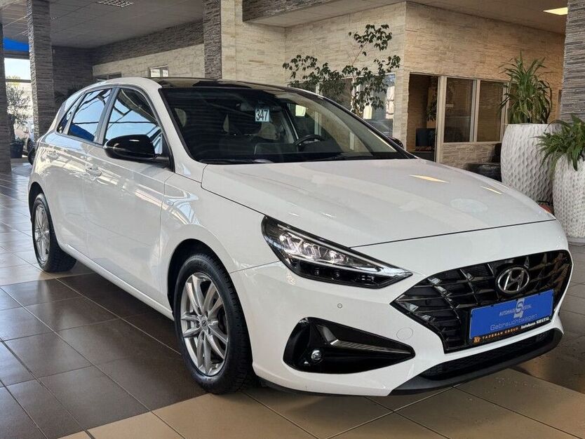 i30