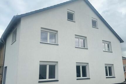 Haus Haldensleben - 5 Zimmer, 150 m&sup2;, 900&euro; | Angebot:25571006