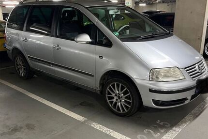 VW Sharan 252.300 km 4.300 € Oberhonnefeld-Gierend 56587