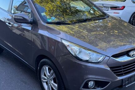 Hyundai ix35 245.000 km 5.999 &euro; Wiesbaden 65203
